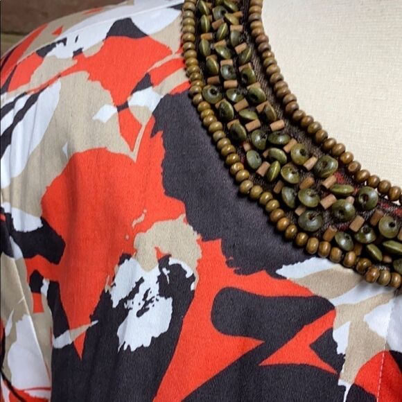 Lane Bryant Beaded Neck Floral 3/4 Sleeve Jacket - Picture 3 of 7